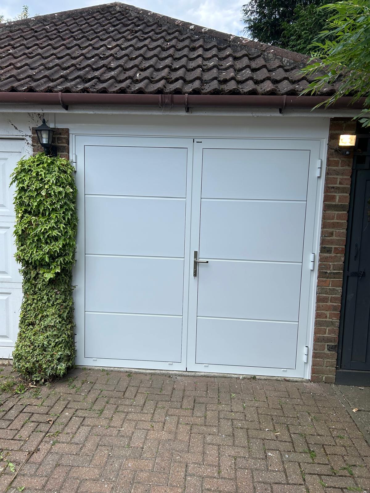 Wisniowski DoorPro 45 L-Ribbed Side-Hinged Door