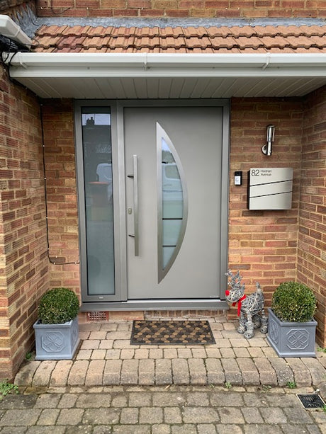 Hormann Thermo46 Style 900D (sand-blasted glass with 4 clear stripes) Door