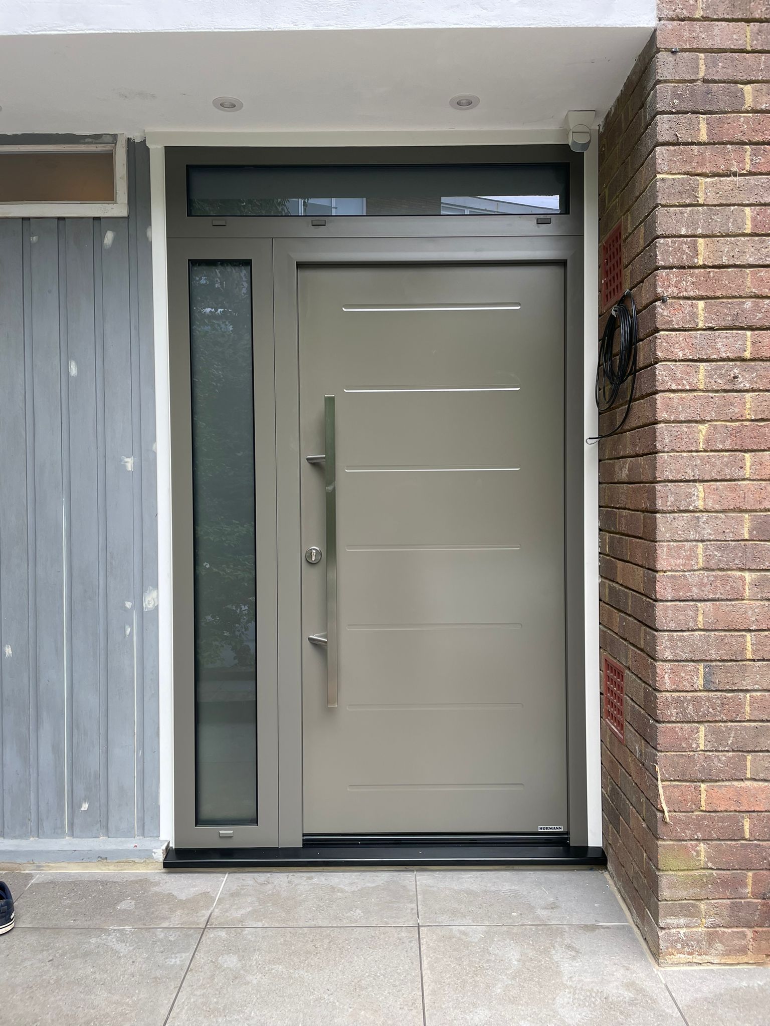 梅子/5 Hormann Thermo46 Style 015 Steel Front Door - Contemporary Design