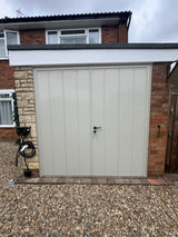 Teckentrup Centre Ribbed Vertical Side-Hinged Door